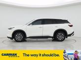 Thumbnail of 2024 White INFINITI QX60
