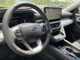 Thumbnail of 2025 Star White Metallic Tri-Coat Ford Explorer