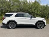 Thumbnail of 2025 Star White Metallic Tri-Coat Ford Explorer