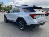 Thumbnail of 2025 Space White Metallic Ford Explorer