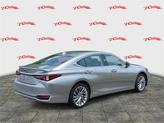 Thumbnail of 2019 Silver Lining Metallic Lexus ES 300h