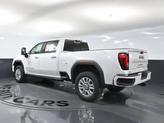 Thumbnail of 2021 White Frost Tricoat GMC Sierra 2500