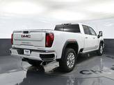 Thumbnail of 2021 White Frost Tricoat GMC Sierra 2500