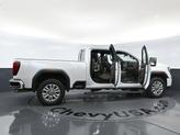 Thumbnail of 2021 White Frost Tricoat GMC Sierra 2500