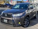 Thumbnail of 2019 Gray Toyota Highlander