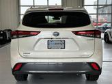 Thumbnail of 2021 Blizzard Pearl Toyota Highlander Hybrid