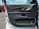 Thumbnail of 2016 White Chevrolet Equinox