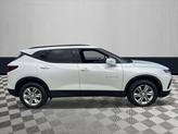 Thumbnail of 2020 Iridescent Pearl Tricoat Chevrolet Blazer