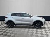 Thumbnail of 2022 Sparkling Silver Kia Sportage