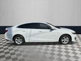 Thumbnail of 2022 Summit White Chevrolet Malibu