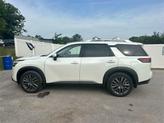 Thumbnail of 2023 Pearl White Tricoat Nissan Pathfinder