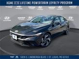 Photo of 2025 Abyss Black Hyundai ELANTRA