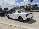 Thumbnail of 2025 Snow White Pearl Kia K5