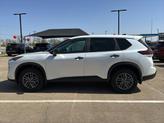 Thumbnail of 2025 Everest White Pearl Nissan Rogue