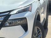 Thumbnail of 2025 Everest White Pearl Nissan Rogue