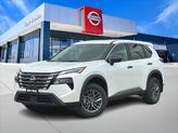 Photo of 2025 Everest White Pearl Nissan Rogue