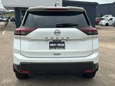 Thumbnail of 2025 Everest White Pearl Nissan Rogue