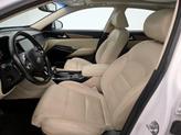 Thumbnail of 2017 White Kia Cadenza