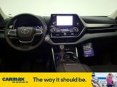 Thumbnail of 2024 Gray Toyota Highlander