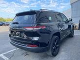 Thumbnail of 2023 Diamond Black Crystal Pearlcoat Jeep Grand Cherokee