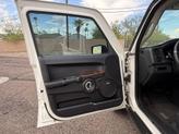 Thumbnail of 2008 Stone White Clearcoat Jeep Commander