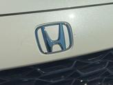 Thumbnail of 2026 Platinum White Pearl Honda HR-V