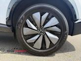 Thumbnail of 2023 Brilliant Silver Metallic/Black Diamond Pearl Nissan ARIYA