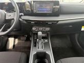 Thumbnail of 2025 Canyon Bronze M Nissan Kicks