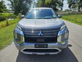 Thumbnail of 2023 Mercury Gray Metallic Mitsubishi Outlander