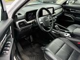 Thumbnail of 2024 Glacial White Pearl Kia Telluride