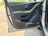 Thumbnail of 2018 Silver Ice Metallic Chevrolet Trax