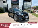 Photo of 2025 Super Black Nissan Pathfinder