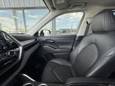 Thumbnail of 2022 White Toyota Highlander