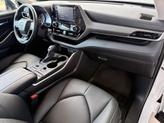 Thumbnail of 2022 White Toyota Highlander