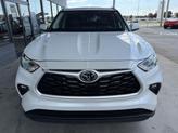 Thumbnail of 2022 White Toyota Highlander