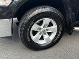 Thumbnail of 2016 Brilliant Black Crystal Pearlcoat RAM 1500