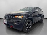 Thumbnail of 2020 Diamond Black Crystal Pearlcoat Jeep Grand Cherokee