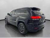 Thumbnail of 2020 Diamond Black Crystal Pearlcoat Jeep Grand Cherokee