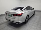 Thumbnail of 2019 Brilliant Silver Metallic Nissan Altima