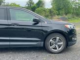 Thumbnail of 2021 Agate Black Metallic Ford Edge