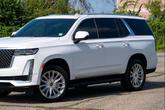 Thumbnail of 2022 Crystal White Tricoat Cadillac Escalade