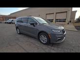 Thumbnail of 2025 Ceramic Gray Clearcoat Chrysler Pacifica