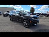 Thumbnail of 2024 Diamond Black Crystal Pearlcoat Jeep Grand Cherokee L