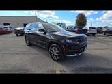 Thumbnail of 2024 Diamond Black Crystal Pearlcoat Jeep Grand Cherokee L