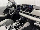 Thumbnail of 2025 White Diamond Mitsubishi Outlander