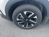 Thumbnail of 2025 Aspen White Tricoat Nissan Kicks