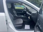 Thumbnail of 2025 Aspen White Tricoat Nissan Kicks