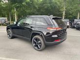 Thumbnail of 2025 Diamond Black Crystal Pearlcoat Jeep Grand Cherokee