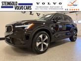 Photo of 2025 Onyx Black Volvo XC40