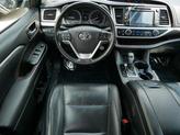 Thumbnail of 2018 Midnight Black Metallic Toyota Highlander
